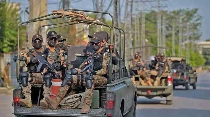 FC Headquarters targeted in Bannu: 6 security personnel martyred, 5 terrorists Killed