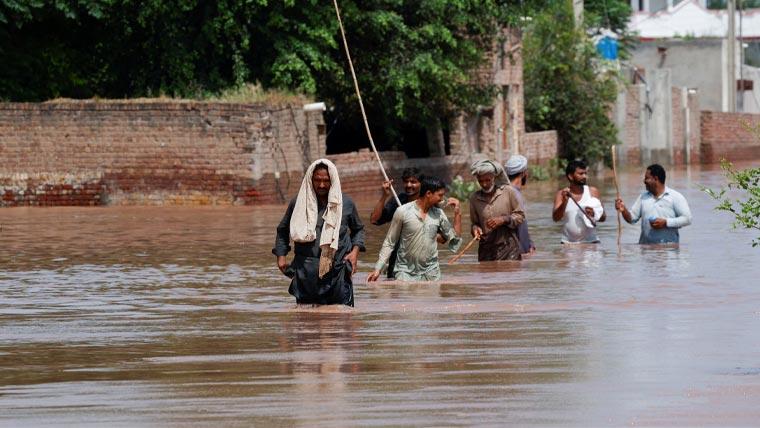 پنجاب میں سیلاب کے نتیجے میں 43 اموات، 3300 دیہات زیر آب جبکہ  33 لاکھ سے زائد افراد متاثر