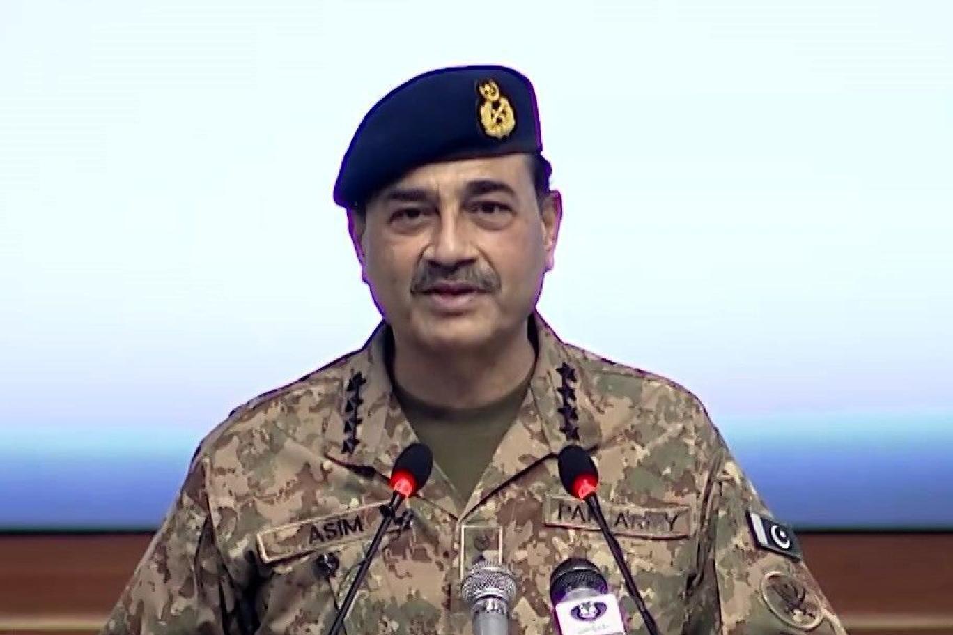 آرمی چیف کی مدت اب 5 سال ہے، غیر ضروری بحث چھیڑنا درست نہیں: رانا ثناء اللہ