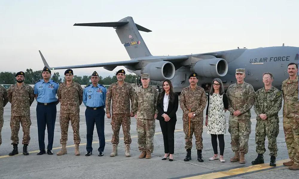 US military planes lands Pakistan with relief supplies for flood victims