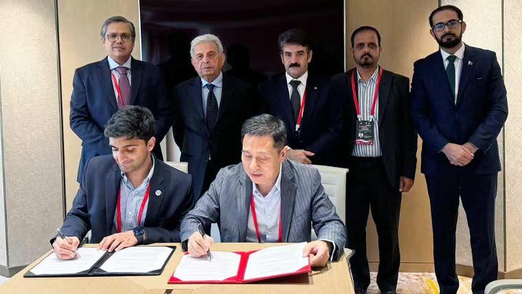 بیجنگ :پاکستان  اور  چین کے درمیان 4  ارب  ڈالر کی  زرعی  مفاہمت کی یادداشتوں  پر  دستخط