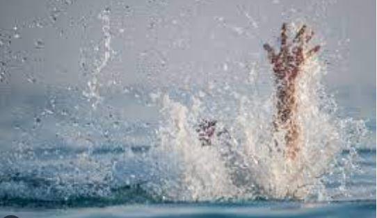 Youngster falls in Sutlej River while taking selfie