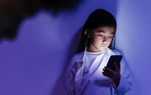 France proposes social media ban for children under 15