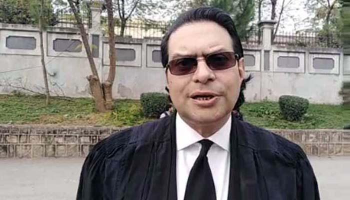 بانی پی ٹی آئی  ڈیل  کرکے نہیں  بلکہ سر اٹھا کر واپس آئیں گے، سلمان اکرم راجہ