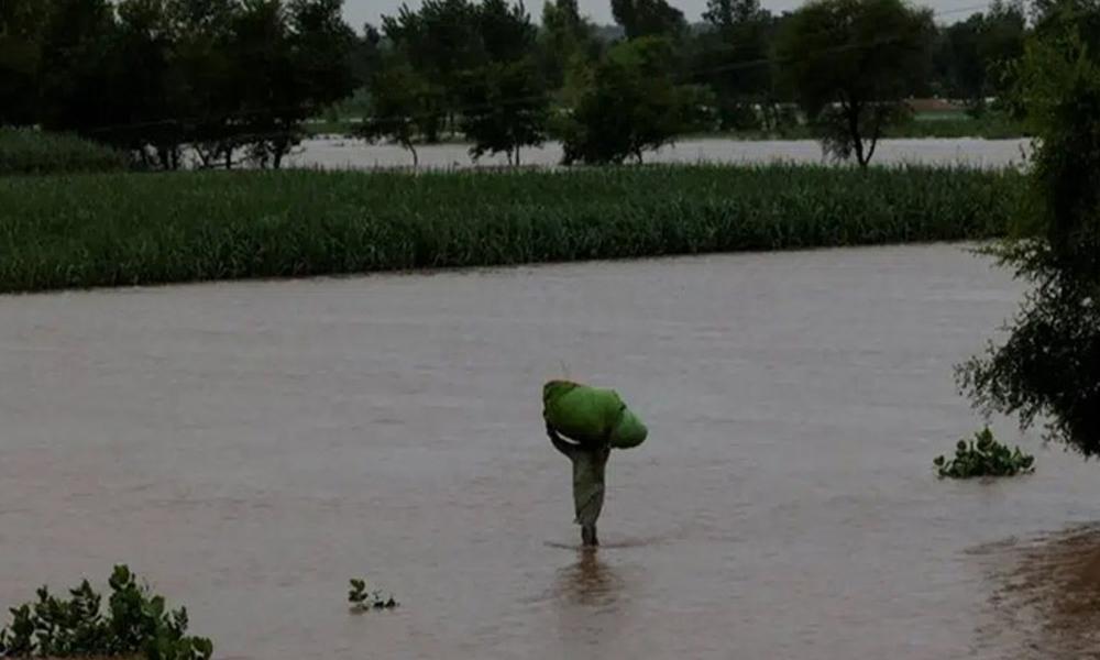 Destruction in Uch Sharif, Ahmedpur Sharqia, other part of M5 also affected