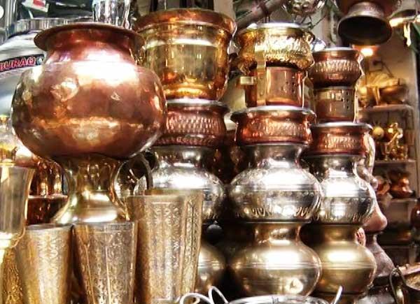 تانبے کے برتن بنانے والے پاکستانیوں کی دنیا بھر میں دھوم مچ گئی