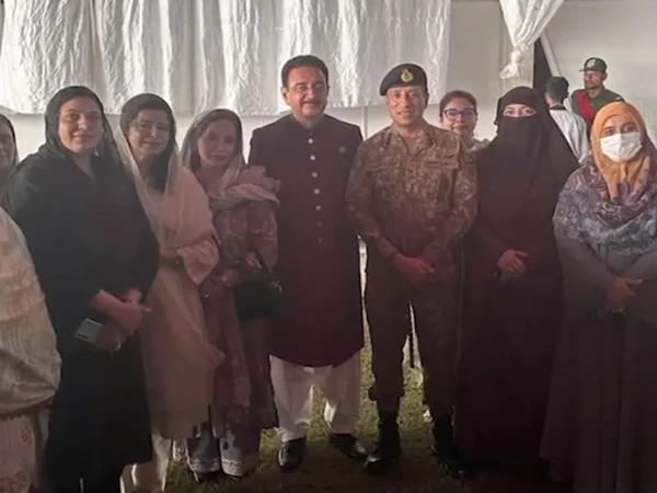ڈی جی آئی ایس پی آرکا پنجاب یونیورسٹی لاہور کا دورہ، اساتذہ اور طلباء کے ساتھ خصوصی نشست