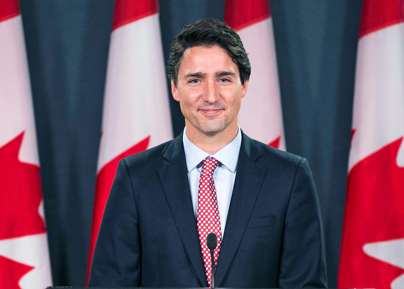 Canadian PM Justin Trudeau contracts COVID-19