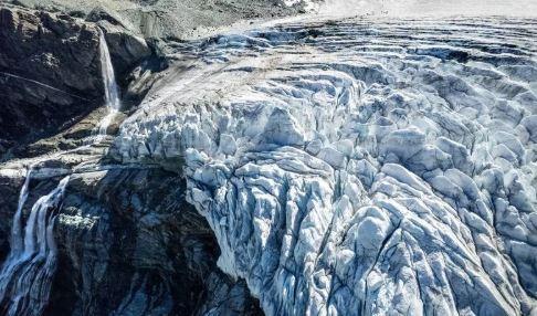 Swiss glaciers record fourth-largest ice loss amid heat and low snowfall
