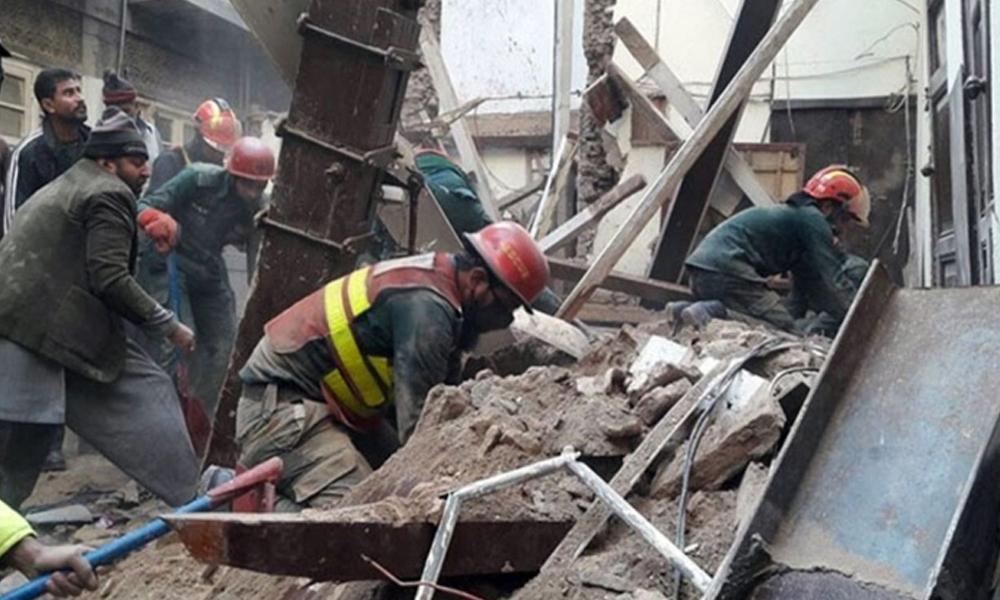 2 kids killed, 7 wounded as roof of house collapses in Faisalabad