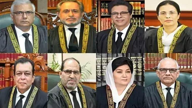 جب تک آئین میں کوئی نئی ترمیم نہیں ہوتی، اسی آئین پر عمل کرنا ہوگا ، سپریم کورٹ آئینی بینچ