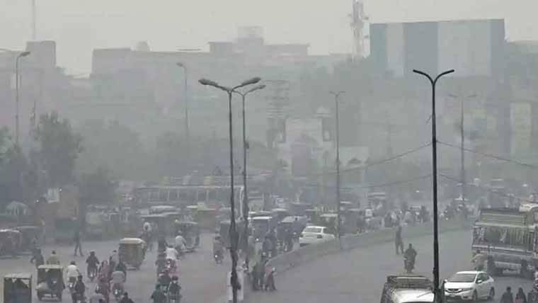 لاہور سمیت پنجاب کے مختلف شہروں کی آبو ہوا  آج بھی انتہائی مضرِ صحت