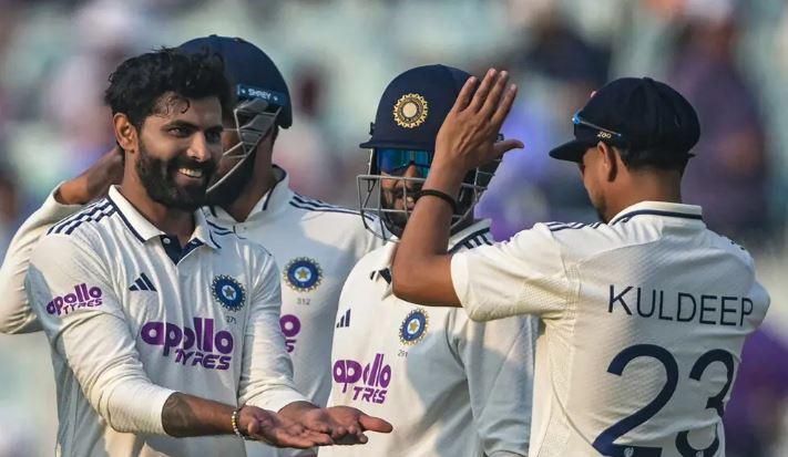 India close in on win over South Africa after Jadeja heroics