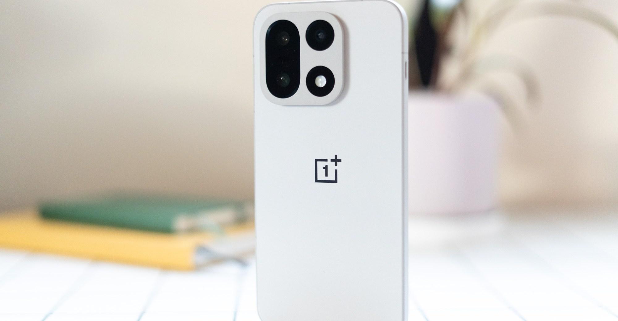 The OnePlus 15 will go on sale in the US… sometime