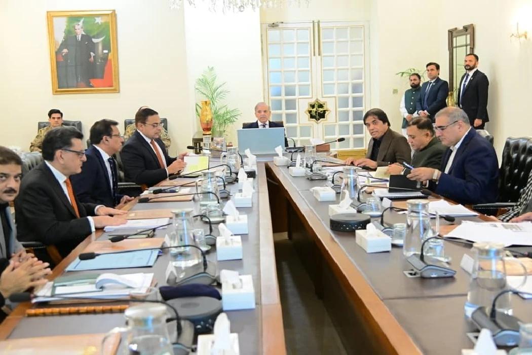 وزیراعظم کی ریلوے پراپرٹی کیلئے پبلک پرائیویٹ پارٹنرشپ اختیار کرنے کی ہدایت