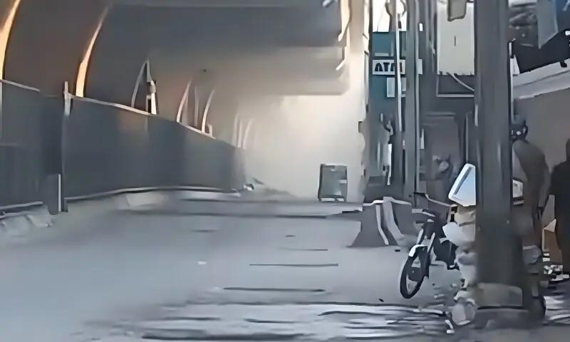 پشاور ایف سی ہیڈکوارٹرز پر 2 خودکش دھماکے،2 حملہ آور فائرنگ کے تبادلے میں جہنم واصل