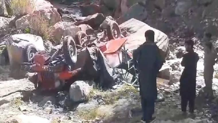 ایبٹ آباد: تیز رفتارجیپ گہری کھائی میں جاگری، 5افراد جاں بحق،متعدد زخمی