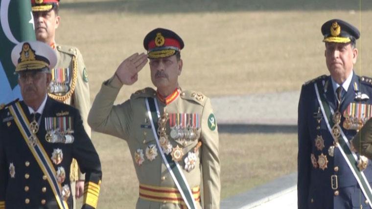 جی ایچ کیومیں چیف آف ڈیفنس فورسز سید عاصم منیر کے اعزاز میں گارڈ آف آنر کی تقریب