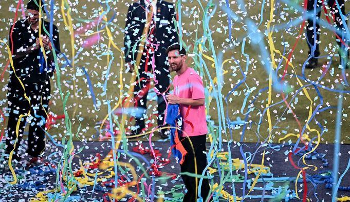 Messi mania peaks in India’s pollution-hit capital