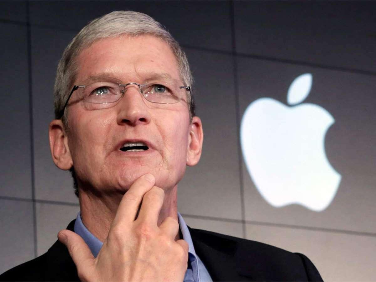 Apple chief executive Tim Cook receives $750m payout