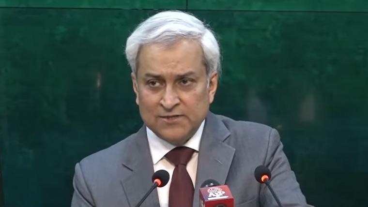 Pakistan and India exchange lists of prisoners and nuclear installations 