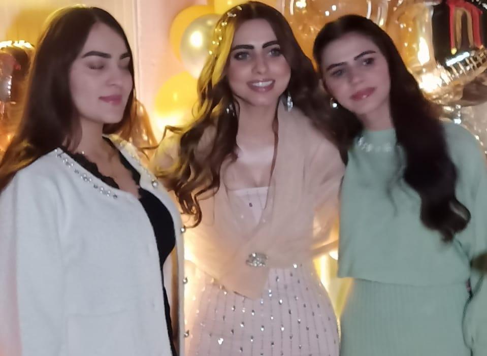 ماڈل و اداکارہ ثنا خان کی لاہور میں سالگرہ پارٹی،شوبز شخصیات کی بھرپور شرکت