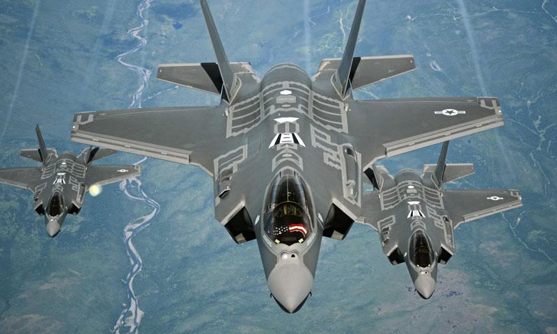 ٹرمپ کا بڑا فیصلہ،امریکی جنگی طیارے گرین لینڈ پہنچنا شروع 