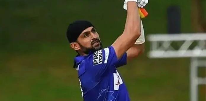 سابق کپتان شعیب ملک نے پاکستان سپر لیگ سے ریٹائرمنٹ کا اعلان کردیا