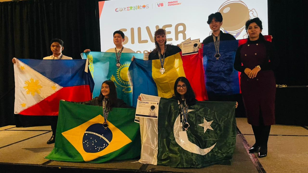 پاکستانی طالبہ نے ہاؤسٹن میں COPERNICUS VII میں فزکس اور ایسٹرونومی مقابلے میں سلور میڈل جیت لیا