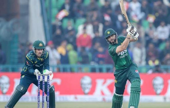دوسرا ٹی ٹوئنٹی: پاکستان نے آسٹریلیا کو جیت کیلئے 199 رنز کا ہدف دے دیا