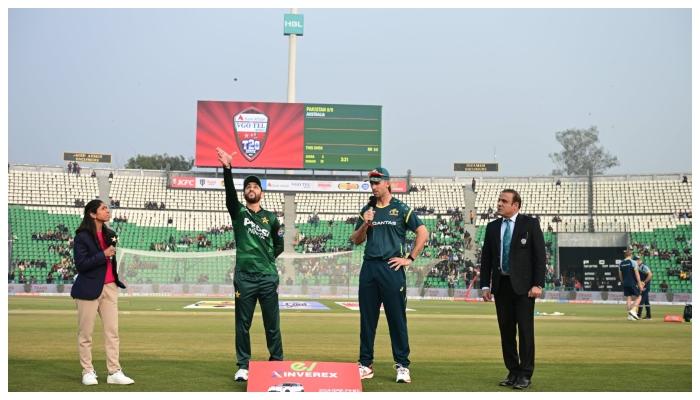 آخری ٹی ٹوئنٹی: پاکستان کا آسٹریلیا کے خلاف ٹاس جیت کر بیٹنگ کا فیصلہ