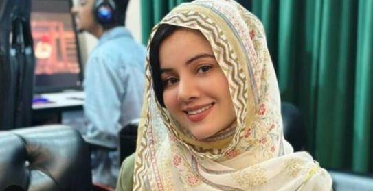 Rabi Pirzada harassed in Lahore's Defence area