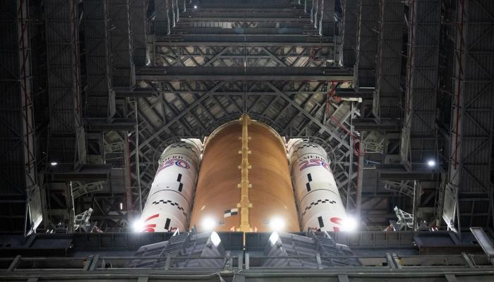 ناسا نے چاند پر بھیجے جانے والے انسان بردار مشن کو مارچ تک کیلئے ملتوی کر دیا