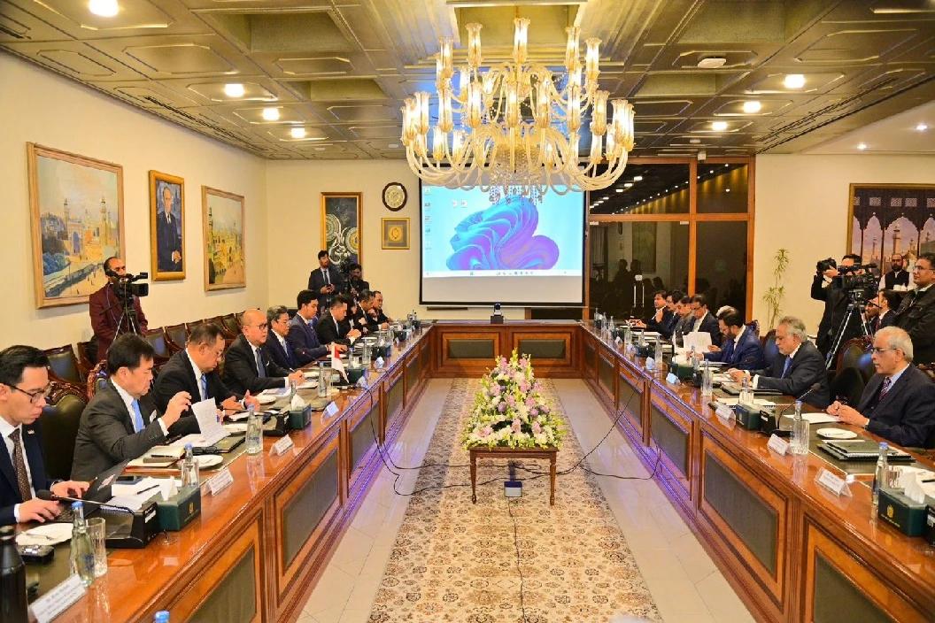 وزیر خارجہ سے انڈونیشن وفد کی ملاقات،اقتصادی و سرمایہ کاری تعاون کے فروغ پر اعلیٰ سطحی مذاکرات