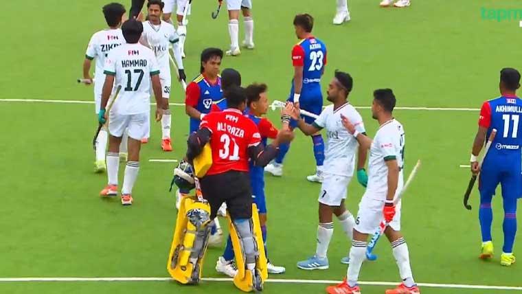 آئی ایچ ایف مینز ہاکی ورلڈ کپ کوالیفائر: پاکستان ملائیشیا کو ہرا کرسیمی فائنل میں پہنچ گیا 