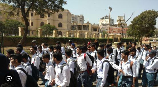 Fuel crisis: Sindh announces school closure until March 31