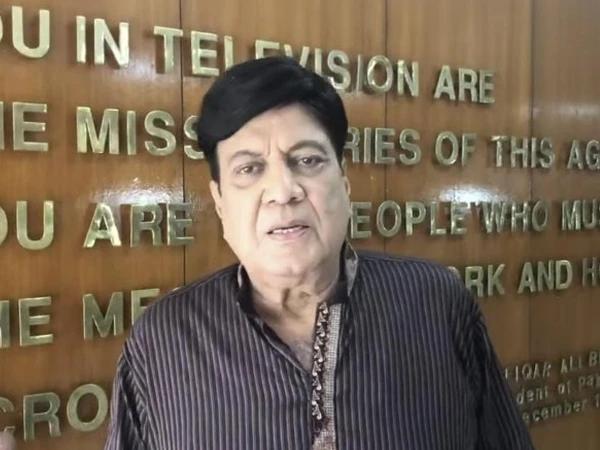 ڈرامہ سیریل’ وارث‘ میں مولاداد کا کردار نبھانے والے نامور اداکارشجاعت ہاشمی انتقال کر گئے