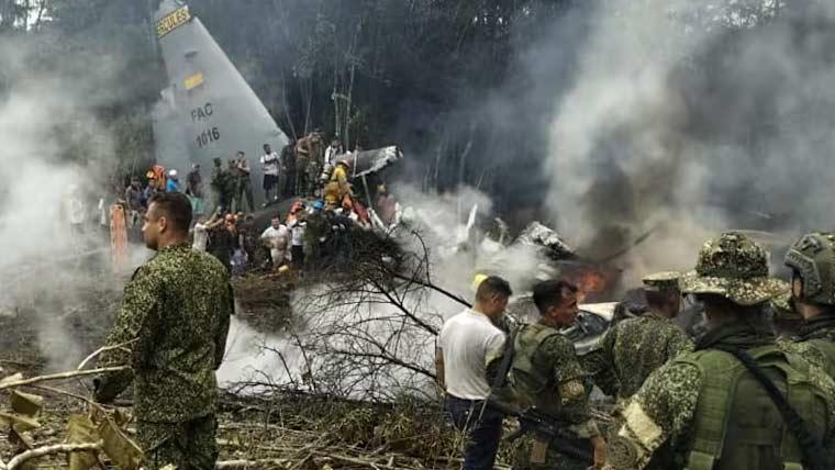 کولمبیا میں فوجی مسافر طیارہ گرکر دہ تباہ،34 افراد ہلاک ،درجنوں زخمی،ریسکیو آپریشن جاری