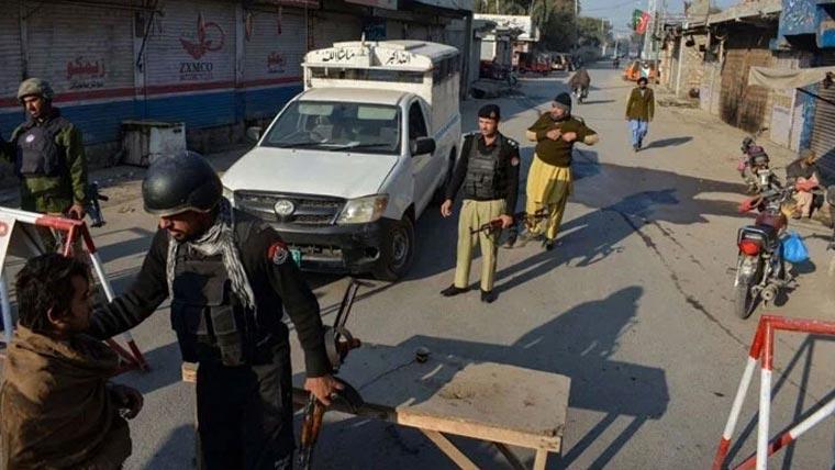 بنوں: تھانہ ڈومیل کے پر خوارج کا بزدلانہ خودکش حملہ ناکام، 10 شہری شہید،متعد دزخمی