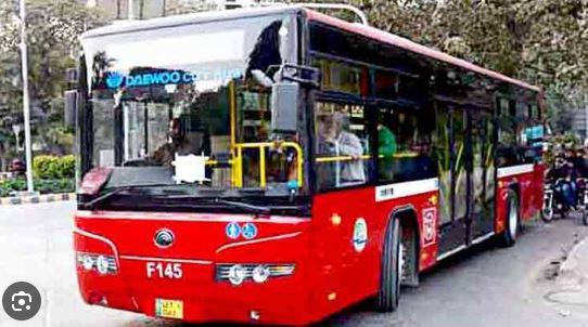 Punjab, Islamabad announce free public transport travel for one month amid 'abrupt' fuel price hike