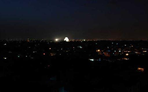 پاور ڈویژن نے پیک آورز میں روزانہ سوا 2 گھنٹے بجلی کی لوڈشیڈنگ کا اعلان کر دیا