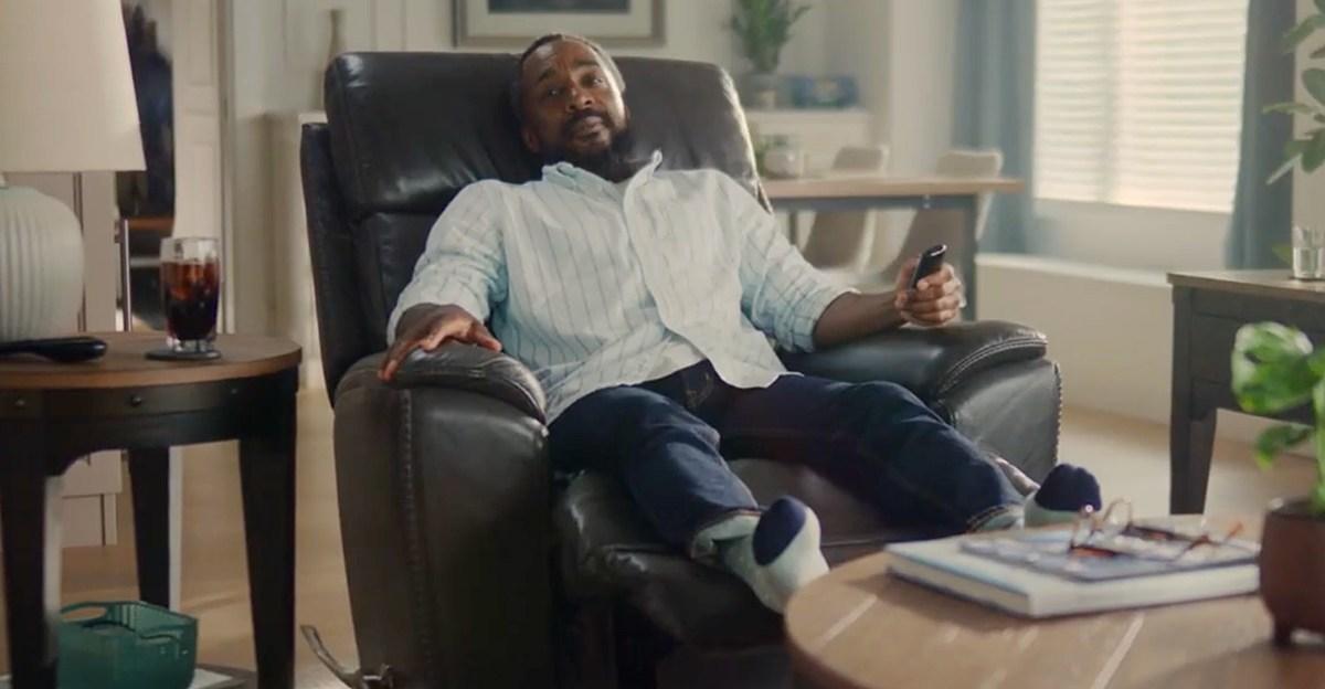 La-Z-Boy’s recliners and sofas are getting built-in Klipsch speakers