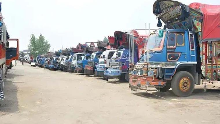 پٹرولیم مصنوعات میں اضافے کے بعد گڈز اورپبلک ٹرانسپورٹرز نے بھی کرایوں میں اضافہ کردیا