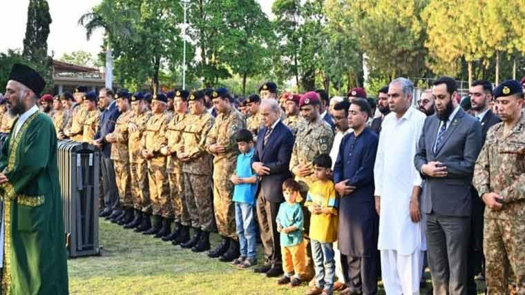 لیفٹیننٹ کرنل خالد حسین شہید کی نماز جنازہ چکلالہ میں ادا ، وزیراعظم، فیلڈ مارشل سمیت اعلیٰ قیادت کی شرکت 