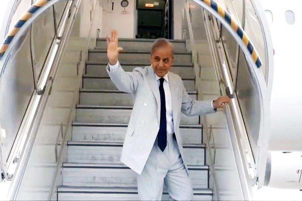 وزیرِ اعظم محمد شہباز شریف چار روزہ دورہء چین کے پہلے مرحلے میں ہانگژو روانہ
