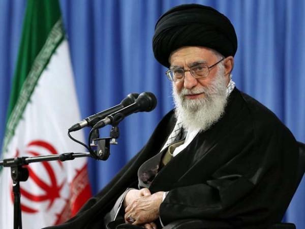 سابق ایرانی سپریم لیڈرآیت اللہ خامنہ ای کی نماز جنازہ ادا کر دی گئی ،برطانوی اخبار کا دعویٰ
