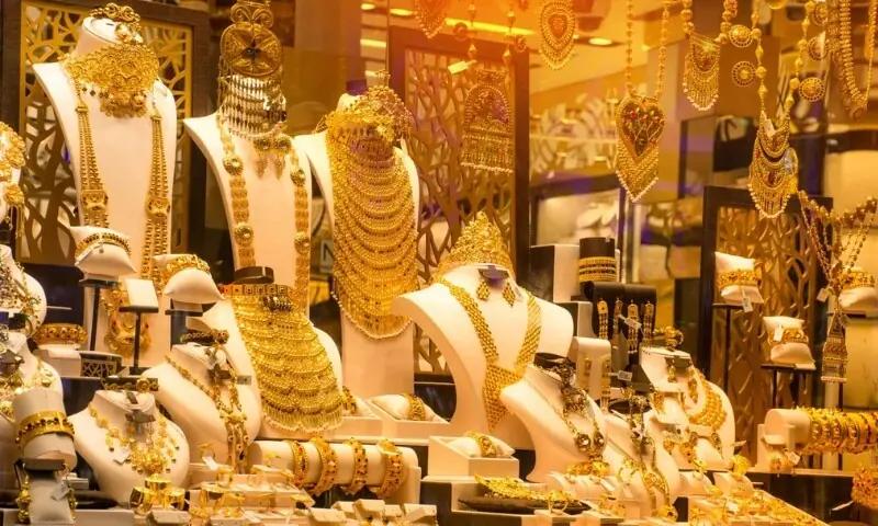 تین روز کی مسلسل کمی کے بعد سوناآج پھر مہنگا، فی تولہ کتنے کا ہو گیا؟