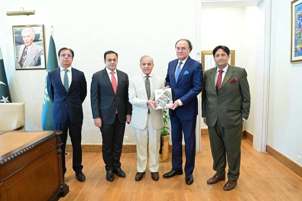 وزیراعظم سے وزیر خزانہ کی ملاقات،اکنامک سروے آف پاکستان 26-2025ء پیش کر دیا