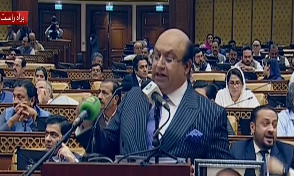اپوزیشن کے شور شرابے میں پنجاب کا  بجٹ پیش، ملازمین کی تنخواہوں میں 7، پنشن میں 3.5 فیصد اضافہ تجویز