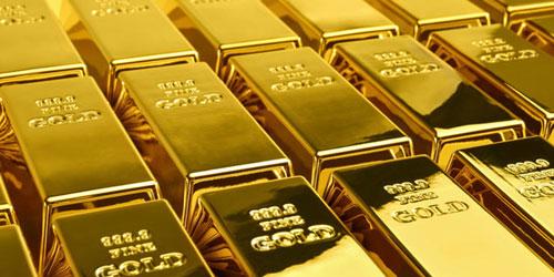 Gold price decreases by Rs700 per tola